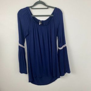 Rendezvous Blouse size S round neck